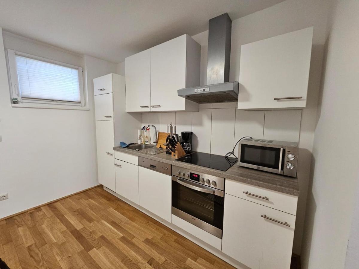 Stylish Apartment In Innsbruck + 1 Parking Spot Exterior photo